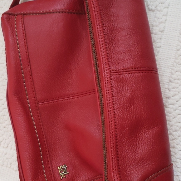 THE SAK RED LEATHER CROSSBODY - Picture 5 of 7